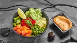 Блюдо ПОКЕ с лососем меню Суши Мастер ПОКЕ с лососем меню Суши Мастер