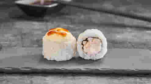 Блюдо Ролл Нежный с курицей запеченный меню Суши Мастер Ролл Нежный с курицей запеченный меню Суши Мастер