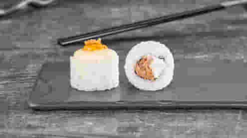 Блюдо Ролл Солнечный остров запеченный меню Суши Мастер Ролл Солнечный остров запеченный меню Суши Мастер