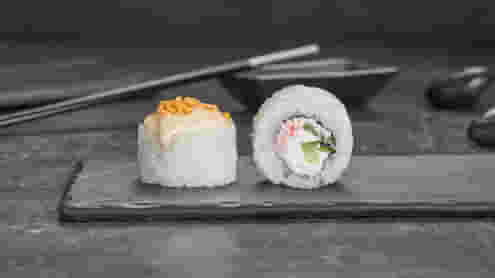 Блюдо Ролл Том ям краб запеченный меню Суши Мастер Ролл Том ям краб запеченный меню Суши Мастер