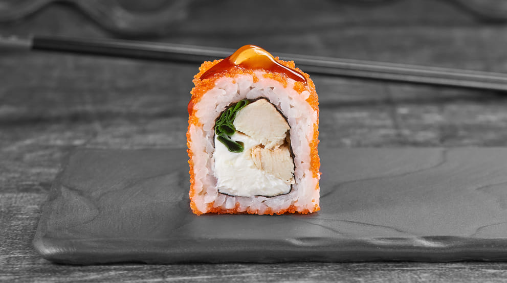 Блюдо Ролл Острый с курицей меню Суши Мастер Ролл Острый с курицей меню Суши Мастер