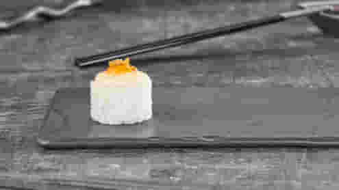 Блюдо Ролл Солнечный остров запеченный меню Суши Мастер Ролл Солнечный остров запеченный меню Суши Мастер