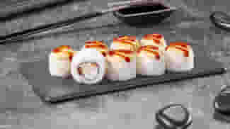 Блюдо Чесночный цезарь ролл меню Суши Мастер Чесночный цезарь ролл меню Суши Мастер