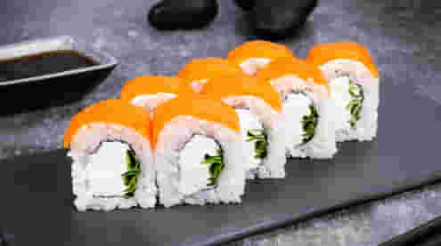 Блюдо Филадельфия лайт с луком меню Суши Мастер Филадельфия лайт с луком меню Суши Мастер