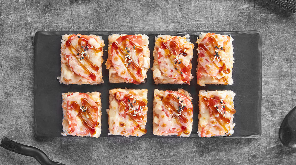 Блюдо Суши-пицца с курицей меню Суши Мастер Суши-пицца с курицей меню Суши Мастер