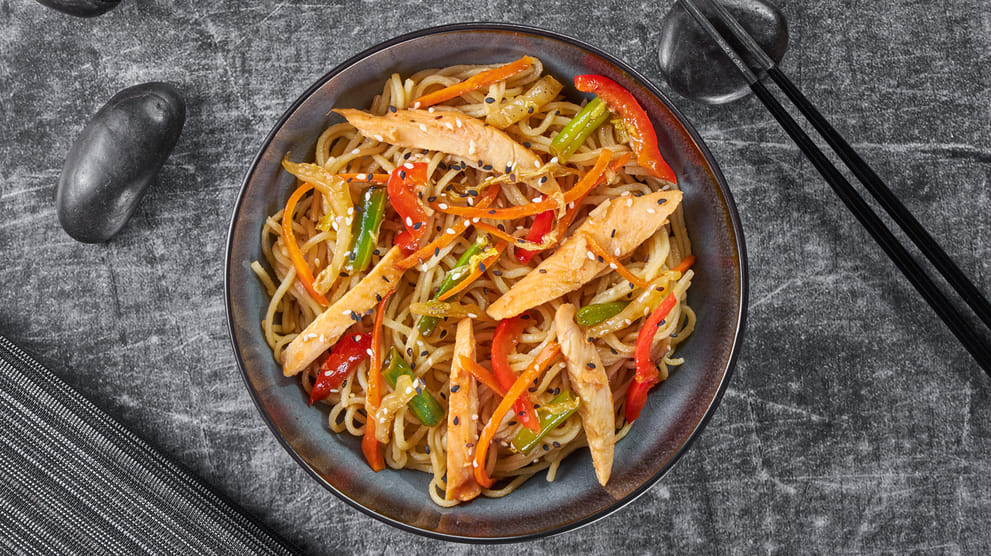 Блюдо Вок Курица терияки меню Суши Мастер Вок Курица терияки меню Суши Мастер
